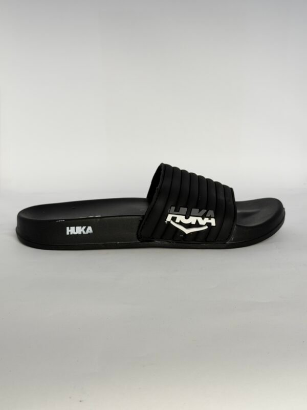 Comfortable clogs for everyday wear in Pakistan - Xstepora